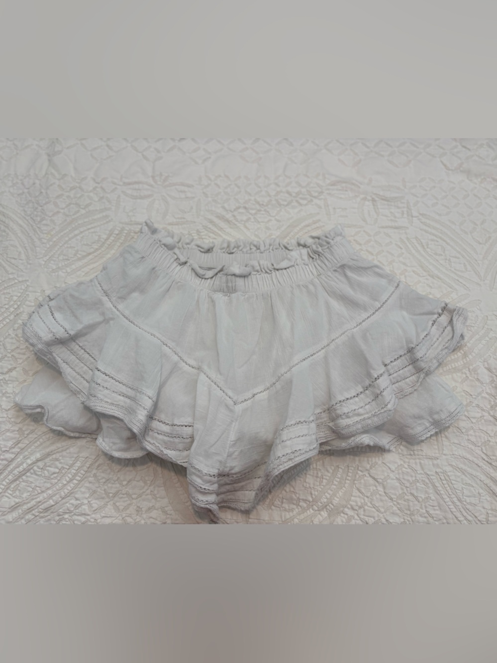 Aerie White Ruffled Mini Skirt with Tiered Hem